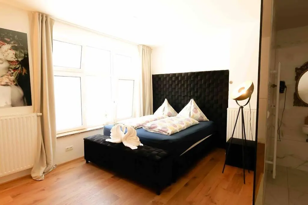 Apartment Xuba Apartmentrooms I Wien Messe Prater I Kuechenzeile