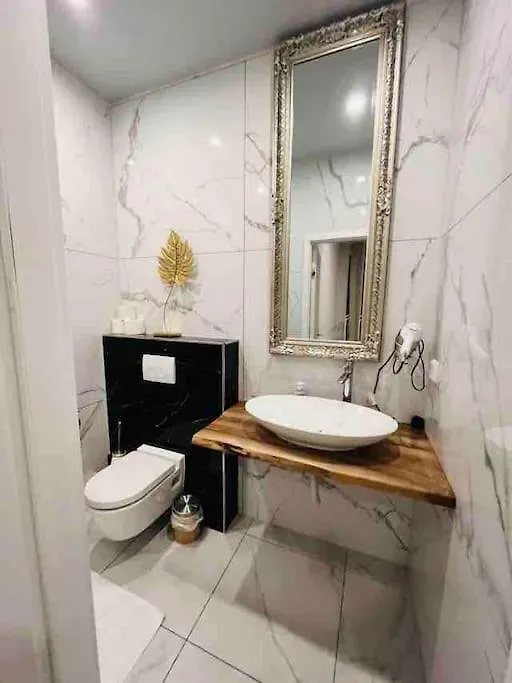 Xuba Apartmentrooms I Wien Messe Prater I Kuechenzeile Vienna